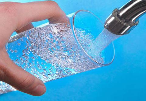 Cách phát hiện nguồn nước máy có bị ô nhiễm hay không ? 