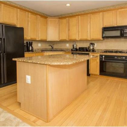 Kệ bếp Hwata gỗ sồi HWGS 06