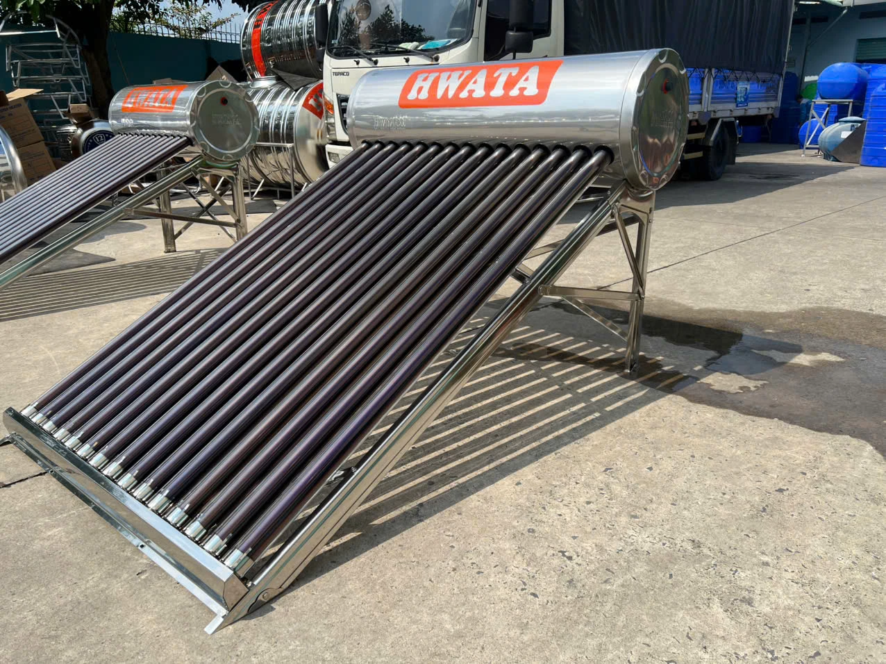 Cấu tạo máy năng lượng mặt trời 140L 14 ống chân không F58