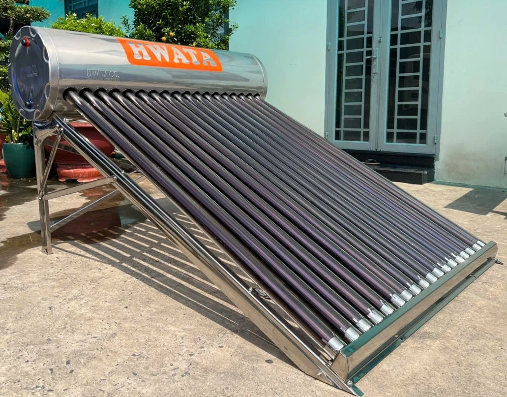 18 ống chân không F58 và bình bảo ôn máy Hwata 180L Cấu tạo máy năng lượng mặt trời 180L 18 ống F58
