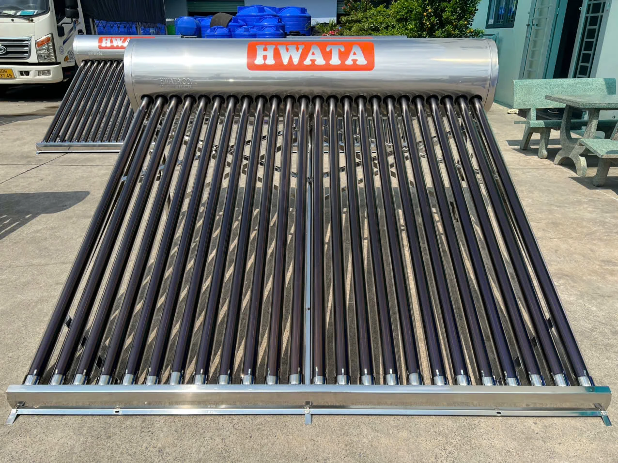 Máy Nước Nóng Năng Lượng Mặt Trời Hwata 240L HW304-240L 24 ống F58