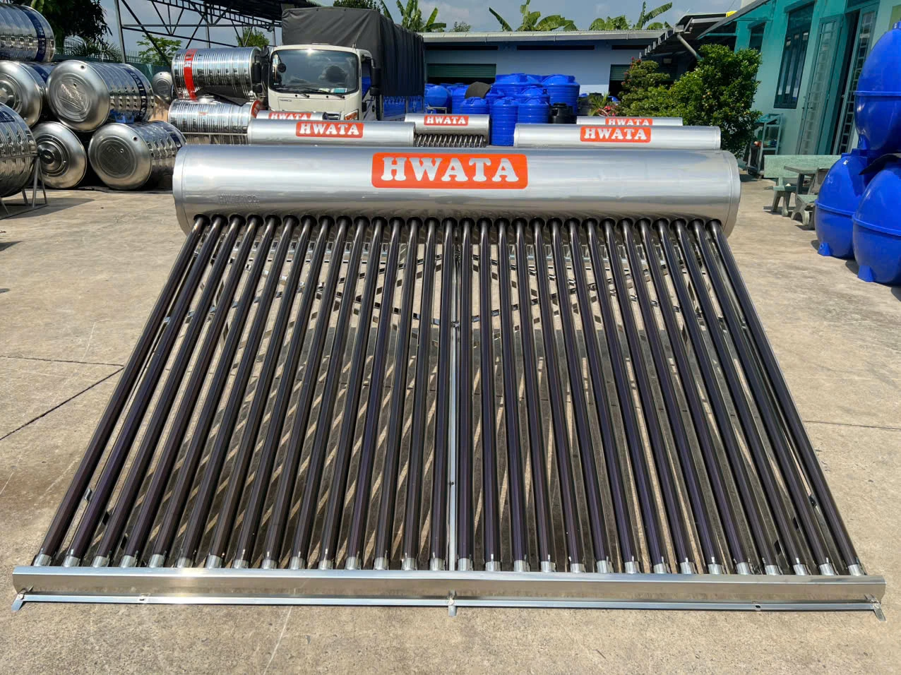 30 ống chân không F58 trên máy Hwata 300L Cấu tạo máy năng lượng mặt trời 300L 30 ống chân không F58