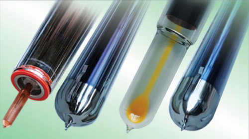 Đầu ống thu nhiệt năng lượng ống Dầu mới của Thái Dương Năng TITAN- thứ 3 từ trái qua phải.